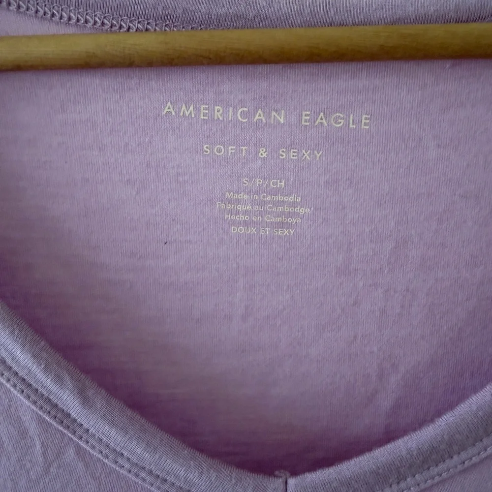 AE SOFT & SEXY VNECK Purple Size S NWT - Picture 3 of 6